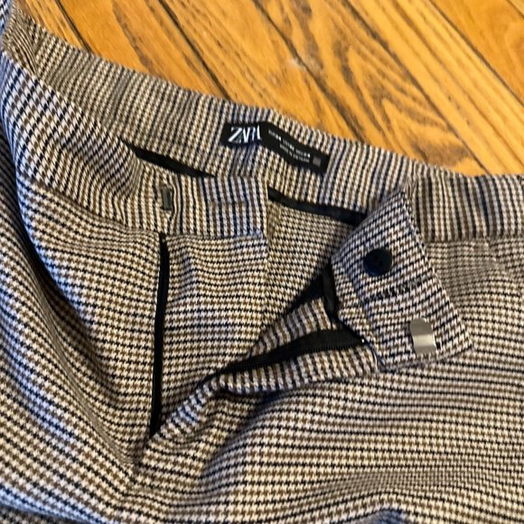 Zara Houndstooth Cigarette Pants (Size: 02) - Picture 3 of 5